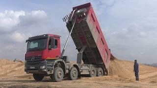 Самосвалы Mercedes-Benz Arocs и Volvo FMX 8x4