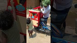 mujhe icecream dijiye#icecream #shorts #viralshort #ice cream #short#shortsviral#ice  #youtubeshorts