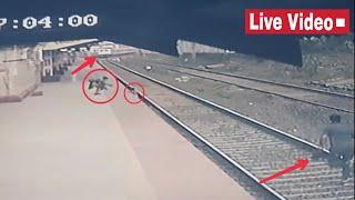 Live shocking Video Indian Railways pointman save child Life ..... Real ''Hero'' pointman 