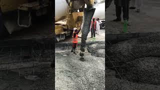 Concrete poring With transit mixture #youtubeshorts #foryou #viral #lahore #shahdaraflyover