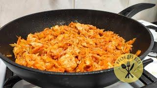 Я беру капусту немного мяса и готовлю этот невероятно вкусный быстрый ужин. Рекомендую ENG SUB