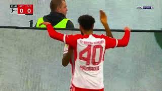 Kingsley Coman scores an INSANE goal vs. Freiburg!! (Bayern 3-0 Freiburg)