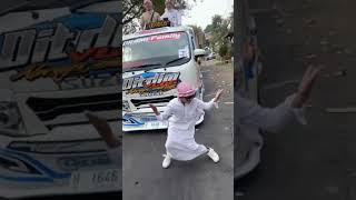 Dimas joget heboh jadi sultan arab #ditdimvlog#karnival2023#shorts