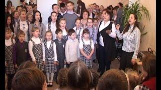Интересный способ изучать историю своей страны: на переменах ученики гимназии № 97...