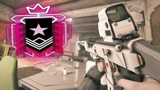 THE #1 BEST *CONTROLLER* CHAMPION + NO RECOIL SETTINGS & SENSITIVITY (PS5/XBOX) - Rainbow Six Siege