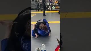 ️Fast Takedown at BJJ Tournament.