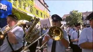 Musikzug Harsum beim Schützenausmarsch in Hannover ( Otti in Love )