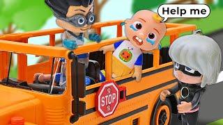 The police and friends rescued JJ | Pretend Play with Cocomelon Toys