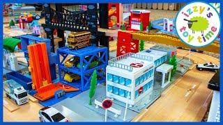 TOMICA PARKING GARAGE?! Check out this MEGA TOMICA BRIO THOMAS CITY