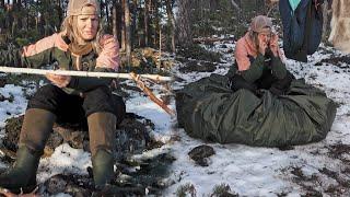 Wilderness Survival Has Turned Into A Boat-Building Contest. The Last One Standing Wins $500,000!