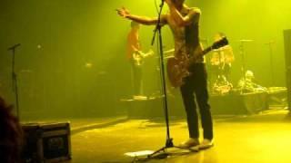 Thomas Thacker (Tom Brown) Sings "Paint It Black" - Sum 41 (Live Brussels)