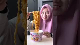 SEDAPNYA MAKAN RAMEN.