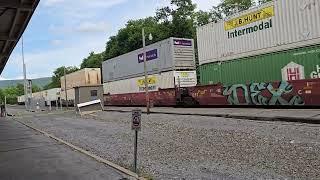 Norfolk Southern #4740 leads an intermodal at Lewistown, PA (05/29/2025)