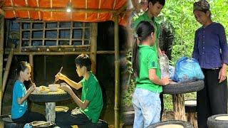 Two orphans always try together to overcome difficulties in life.