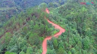 Aerial photography of a mountain road in the mountains of Guizhou, winding, dare to drive here