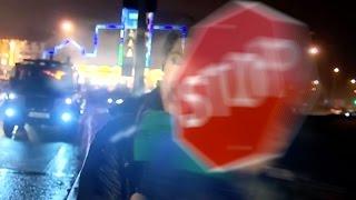 Reporter hit by stop sign during live tv.