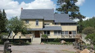 Crystalwood Lodge near Crater Lake Introduction