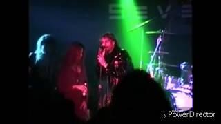 Layne Staley Drunk-RARE footage from 1992