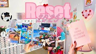 LET’S RESET MY LIFE + BUSINESS FOR 2025 // hobbies, healthy habits, 2024 reflections