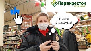 БЕЗГРАМОТНАЯ МУСОРША БЕЛОКОНЬ БОРЗЕЕТ В ПЕРЕКРЁСТКЕ И ТВОРИТ ТРЭШАК...