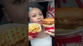 CHICK-FIL-A CAR MUKBANG#shorts #mukbang #friedchicken