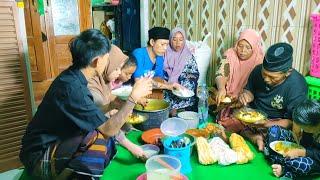  BUKA PUASA KALI INI RAME BANGETAKHIR NYA MBAK SRINTTEL IKUT BERBUKA PUASA DI RUMAH MAMIKAH 