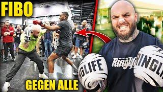 Ich BOXE gegen JEDEN auf der Fibo 2024! ( Bis wir rausgeschmissen werden ) RINGLIFE