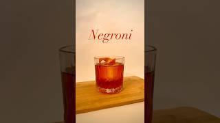 The drink for people with taste!!Today’s drink is an Italian all timer: The classic Negroni