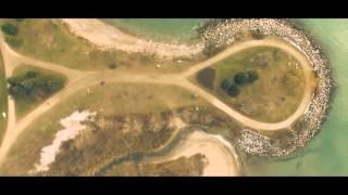 Scarborough Bluffs in Toronto. Aerials captured by Drone in 4K -  多倫多，安大略省，加拿大，無人駕駛飛機