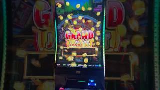 OMG THIS ONE GOT HER SCREAMING!! #casino #slot #gambling