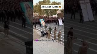 Christians march in Iraq... #Jesus #LORD