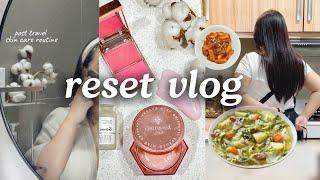 reset vlog | skincare routine, cabbage detox recipe, unboxing + cozy days at home