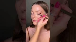 #shorts #makeuptutorial from our friend Top Class makeup artist IG karpovichmakeup #BEAUTYUNION