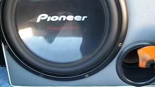 Pioneer 1400w 400 rms quebrando CD