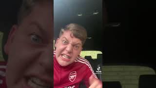 ARSENAL FAN HAS A COMPLETE MELTDOWN BECAUSE OF ARSENAL 