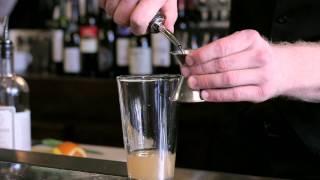 How to make a Tom Collins - DrinkSkool Cocktails