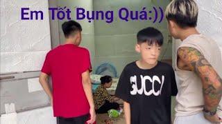 Hùng Đơ Tốt Bụng Mang Bánh Xuống Cho Chanh Chanh Ăn...