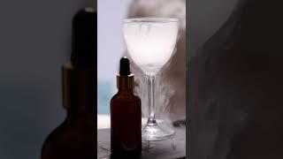 Коктейль на жидком азоте / Cocktail with liquid nitrogen #shorts