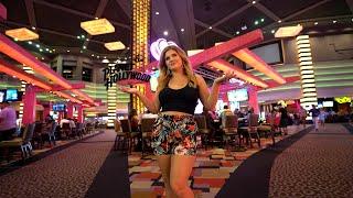 I Stayed in the Cheapest Room at Planet Hollywood in Las Vegas.. 