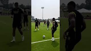 Arsenal passing drill in training today 