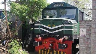 Chinese locomotive ZCU 20 returning Home after completing journey Pakistan Railways