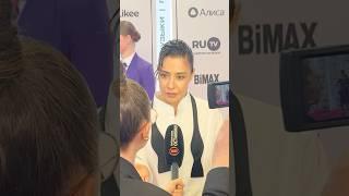 Люблю мужские рубашки. Люблю Sade. Люблю лица без фильтров Люблю живые эмоции.  А ты?