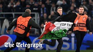 Pro-Palestine pitch invader halts Copenhagen vs Manchester United match