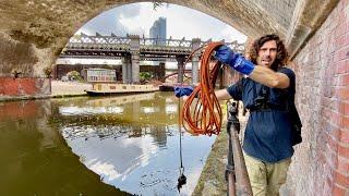 What’s hidden in the Canals of Manchester UK (Magnet Fishing)