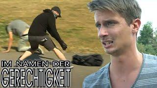 SCHOCK: Geldübergabe auf dem Spielplatz läuft schief! | 2/2 | Im Namen der Gerechtigkeit | SAT.1