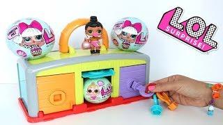 Muñeca L.O.L. juego de Adivinar las Puertas con Muchas Sorpresas y juguetes Niños contra Niñas!!!