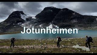 Jotunheimen: From Leirvassbu to Gjendebu.  Silent hiking