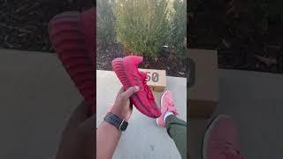 2022 YEEZY 350 V2 CMPCT SLATE RED / Heat or Cheeks