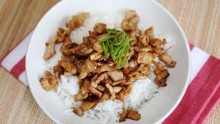 ข้าวหมูทอดกระเทียม หอมๆอร่อยและทำง่าย / Fried Pork with Garlic over Rice