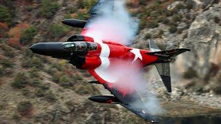 INCREDIBLE LOW FLYING DISPLAY OF F-4 PHANTOMS  AT TURKEY'S MACH LOOP